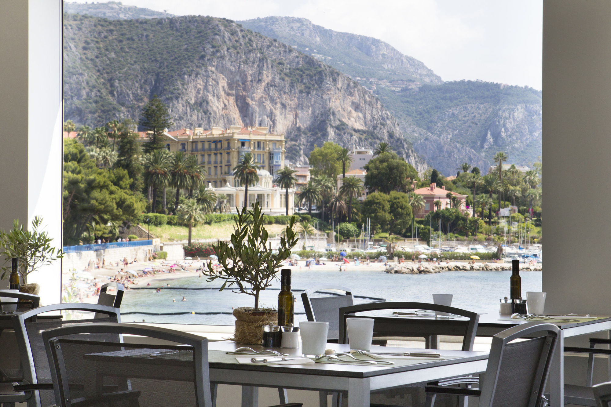 Hotel Royal-Riviera Сен-Жан-Кап-Фера Ресторант снимка
