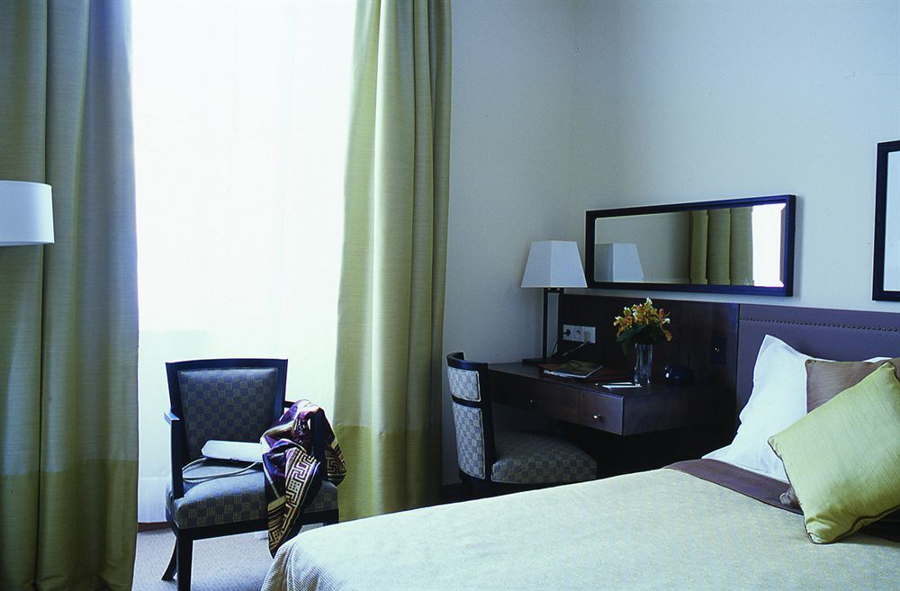 Hotel Royal-Riviera Сен-Жан-Кап-Фера Екстериор снимка